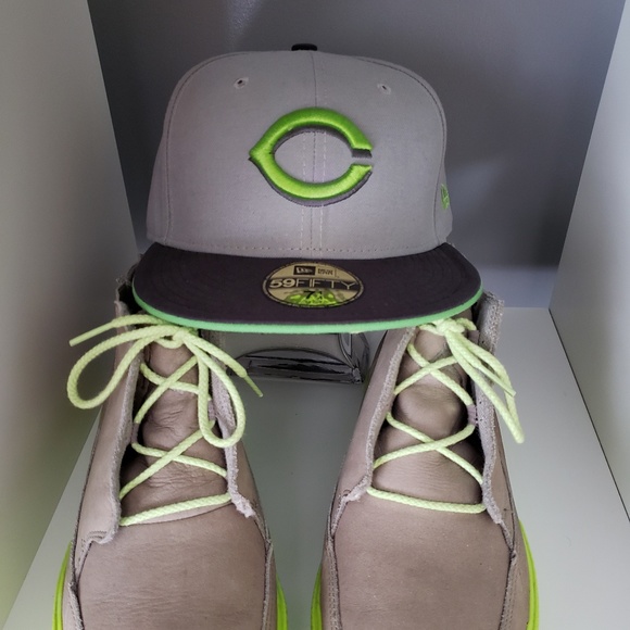 Jordan boots & new era hat - Picture 3 of 8